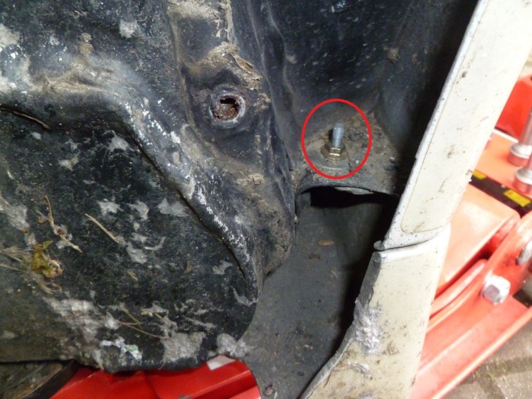 Ferrari 360 Side Skirt Removal