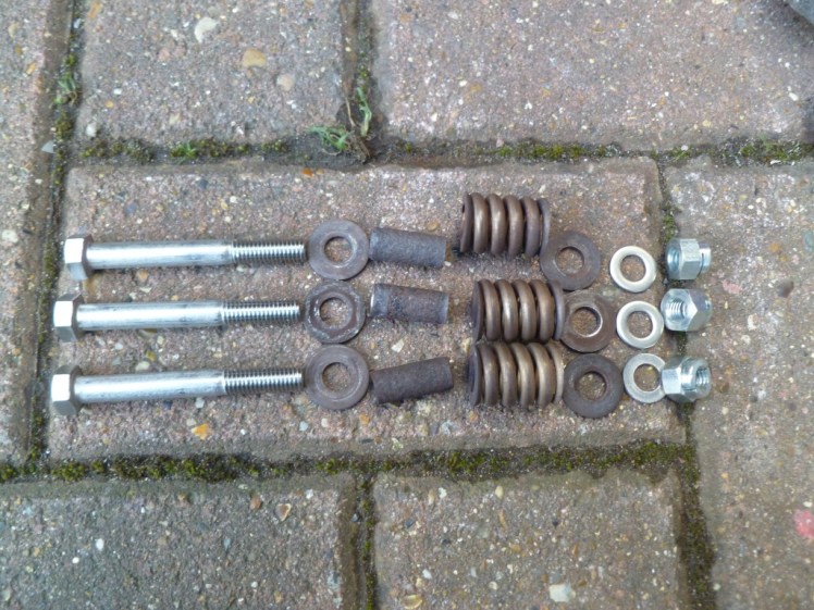 Cat - Manifold bolt setup